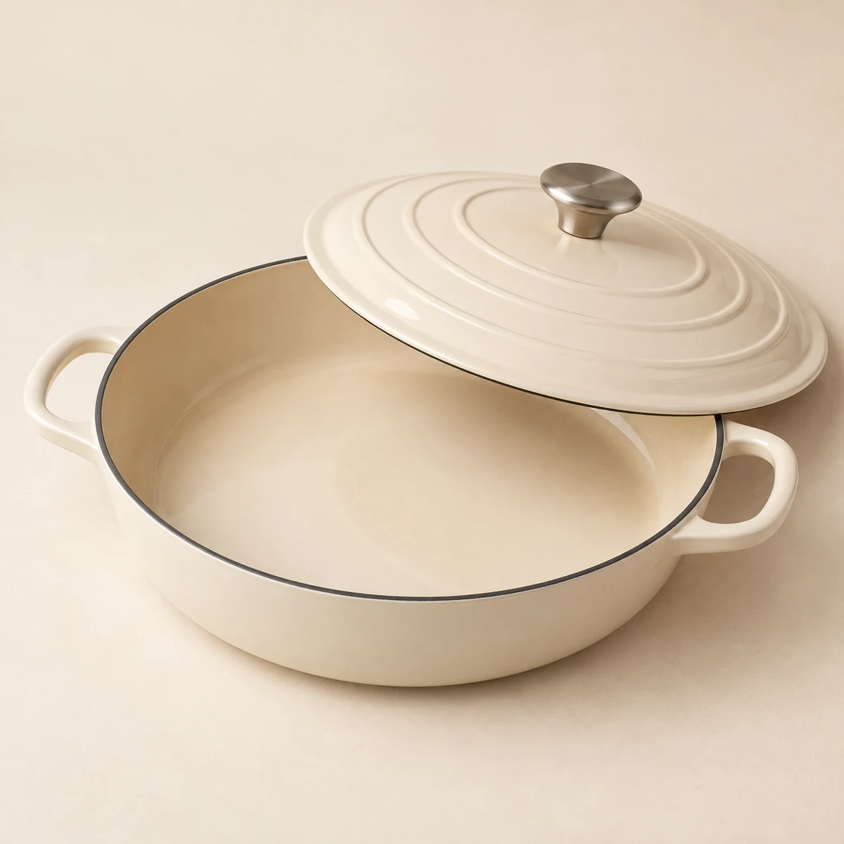 Table Enamel Braiser, Cream, 26 cm